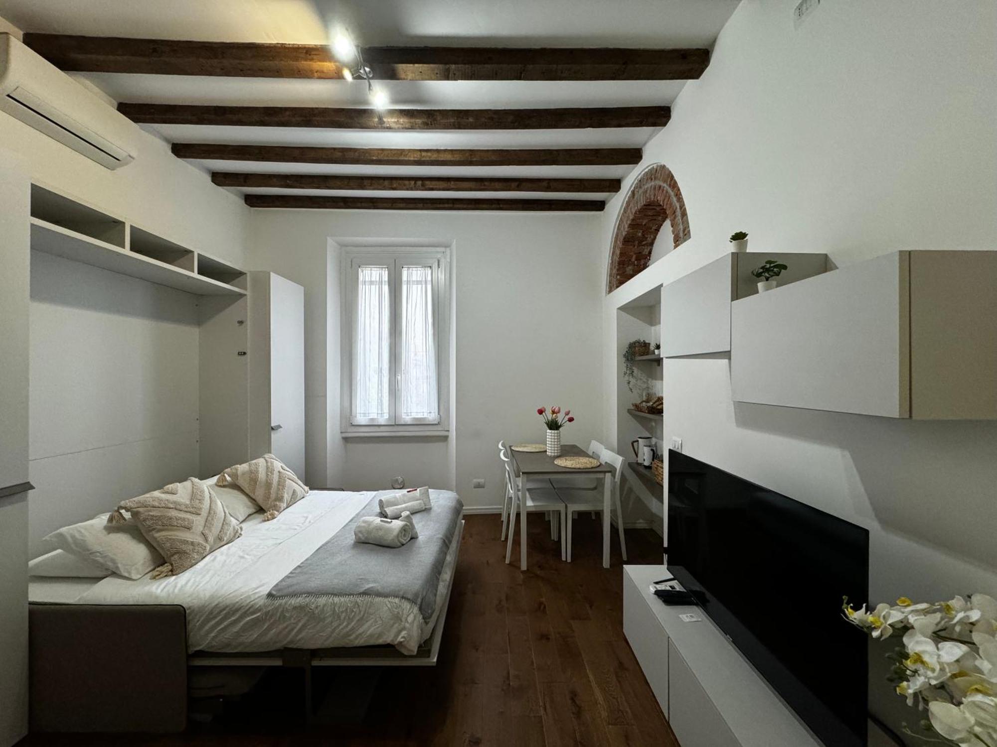 Regina Milano In Corso Lodi - Sky Tv, Wifi E Breakfast Box Apartamento Exterior foto